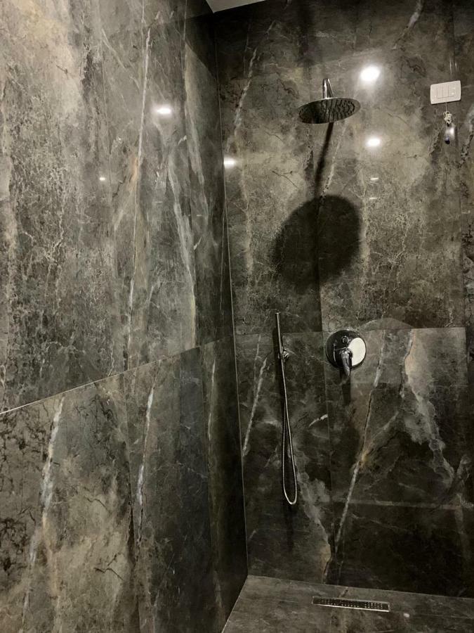 Julius Hotel Golem  Extérieur photo